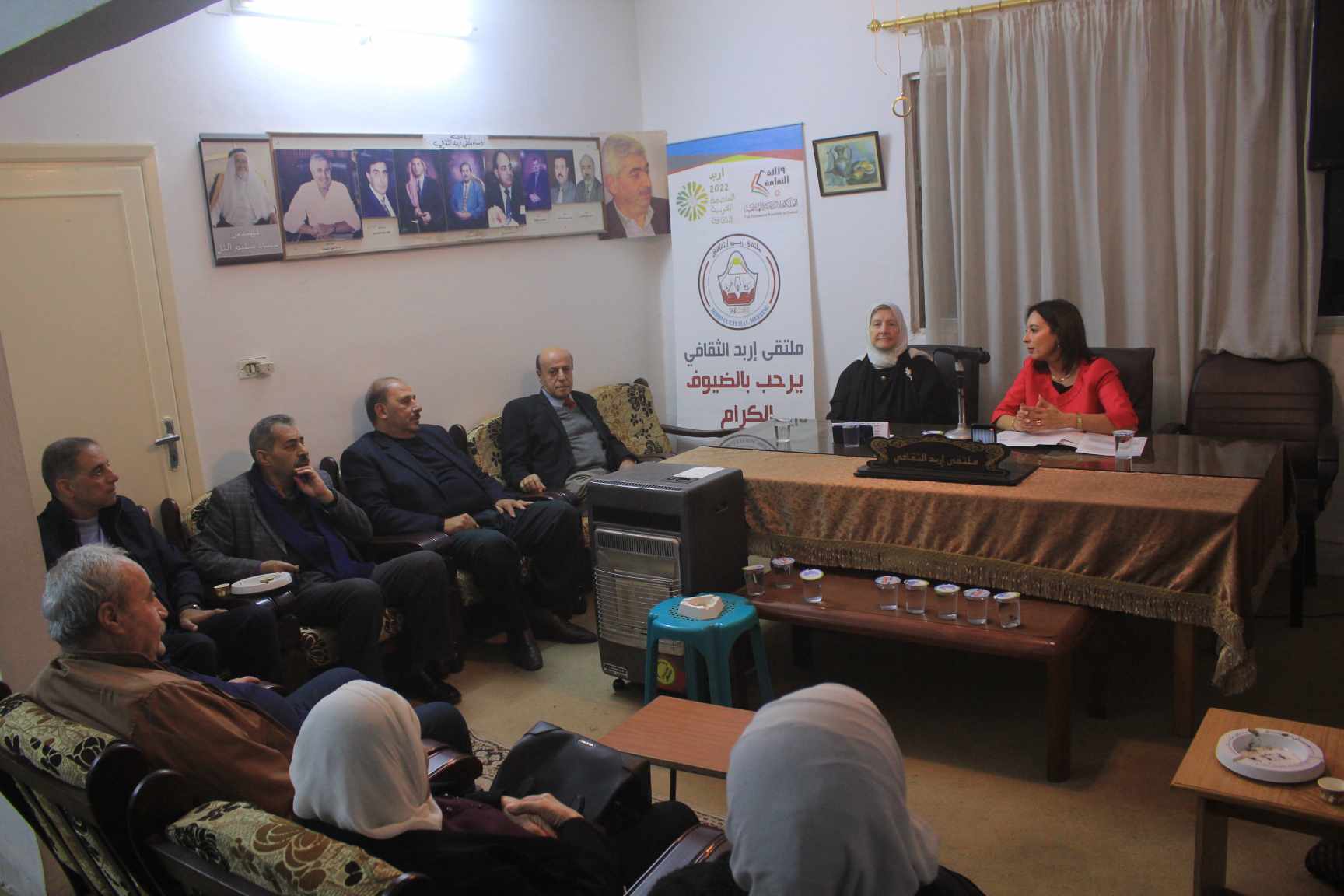 Dr. Batoul Al-Muhaisen, Director of the Center, participated in a dialogue with the Irbid Cultural Forum about women’s party life